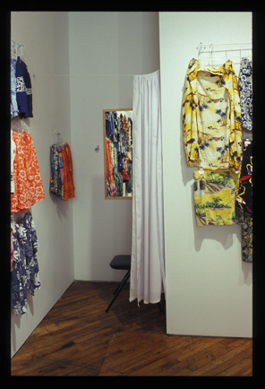 Hannah Miami Jickling, installatio, clothing hanging on gallery wall