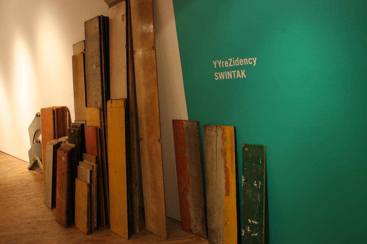 Swintak: Residency, images of wooden planks, laid out.