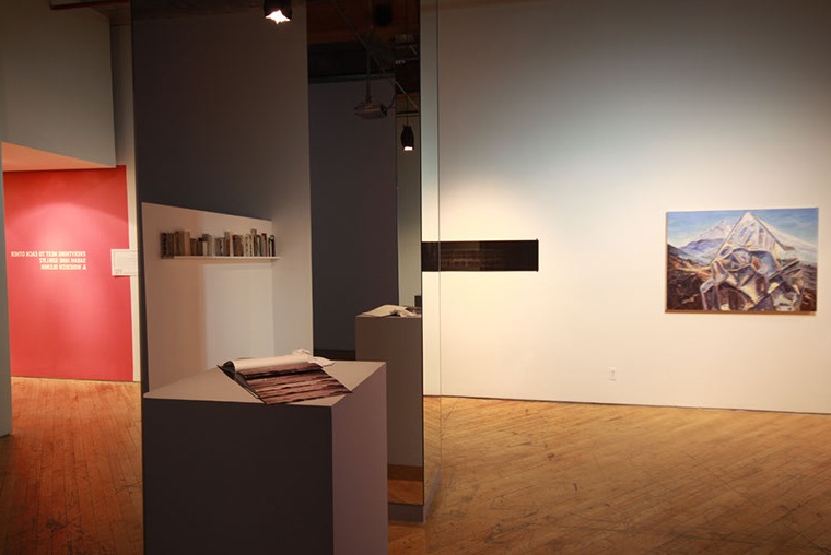 Sarah Jane Gorlitz & Wojciech Olejnik, installation view, and sculptural elements..