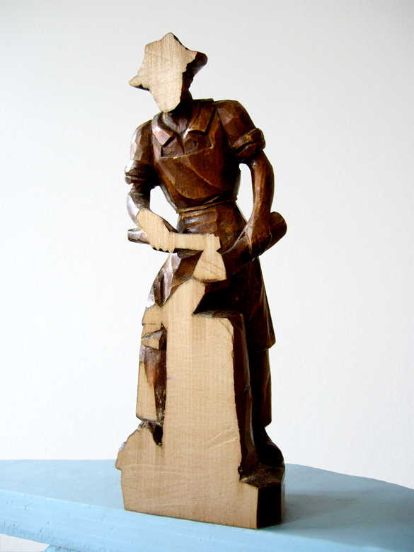 Hadley & Maxwell, a sculpture of man.